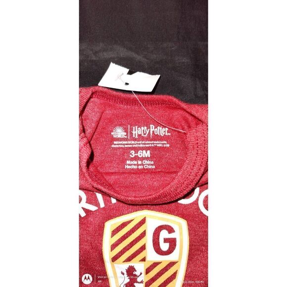 Harry Potter Branded Gryffindor Baby One Piece-Size 3-6 Months NWT cotton/poly b - Picture 4 of 7